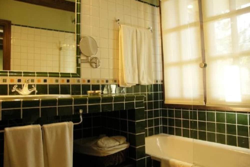 Hotel Rural El Mirador De Los Pirineos Santa Cruz de la Serós المظهر الخارجي الصورة