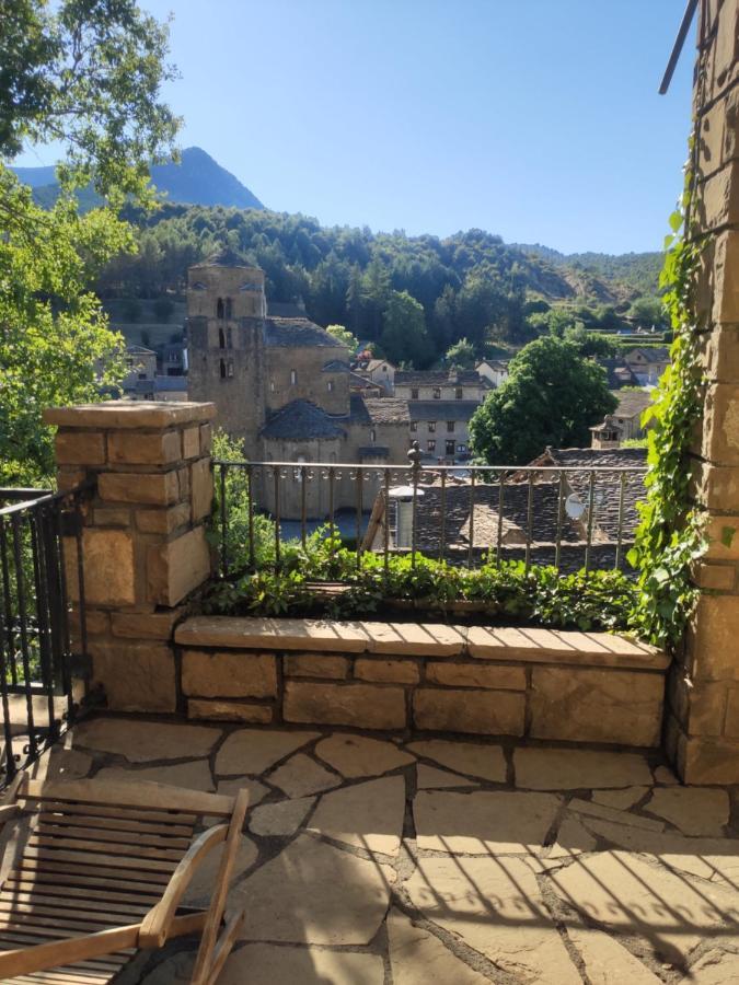 Hotel Rural El Mirador De Los Pirineos Santa Cruz de la Serós المظهر الخارجي الصورة