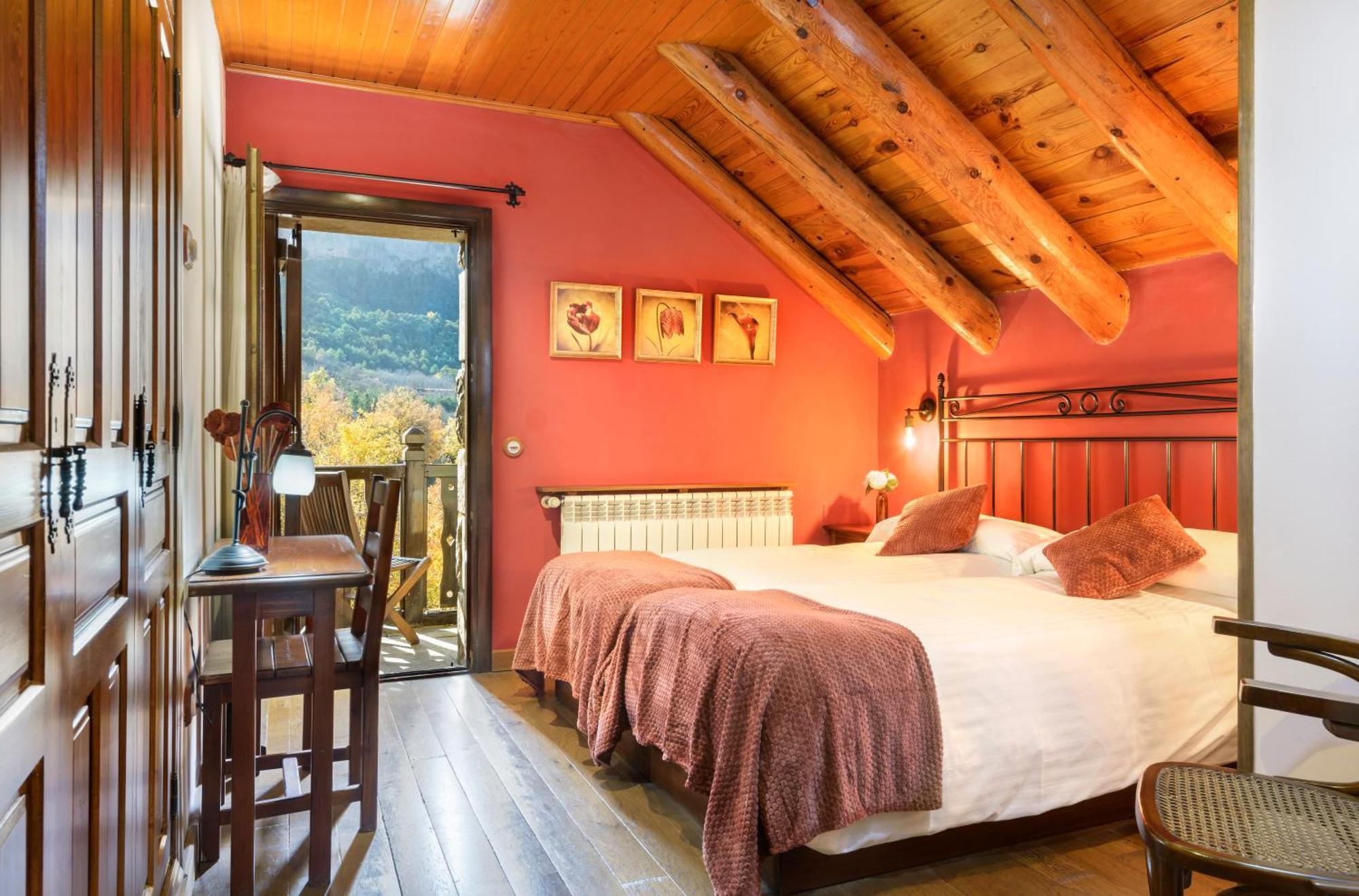 Hotel Rural El Mirador De Los Pirineos Santa Cruz de la Serós المظهر الخارجي الصورة