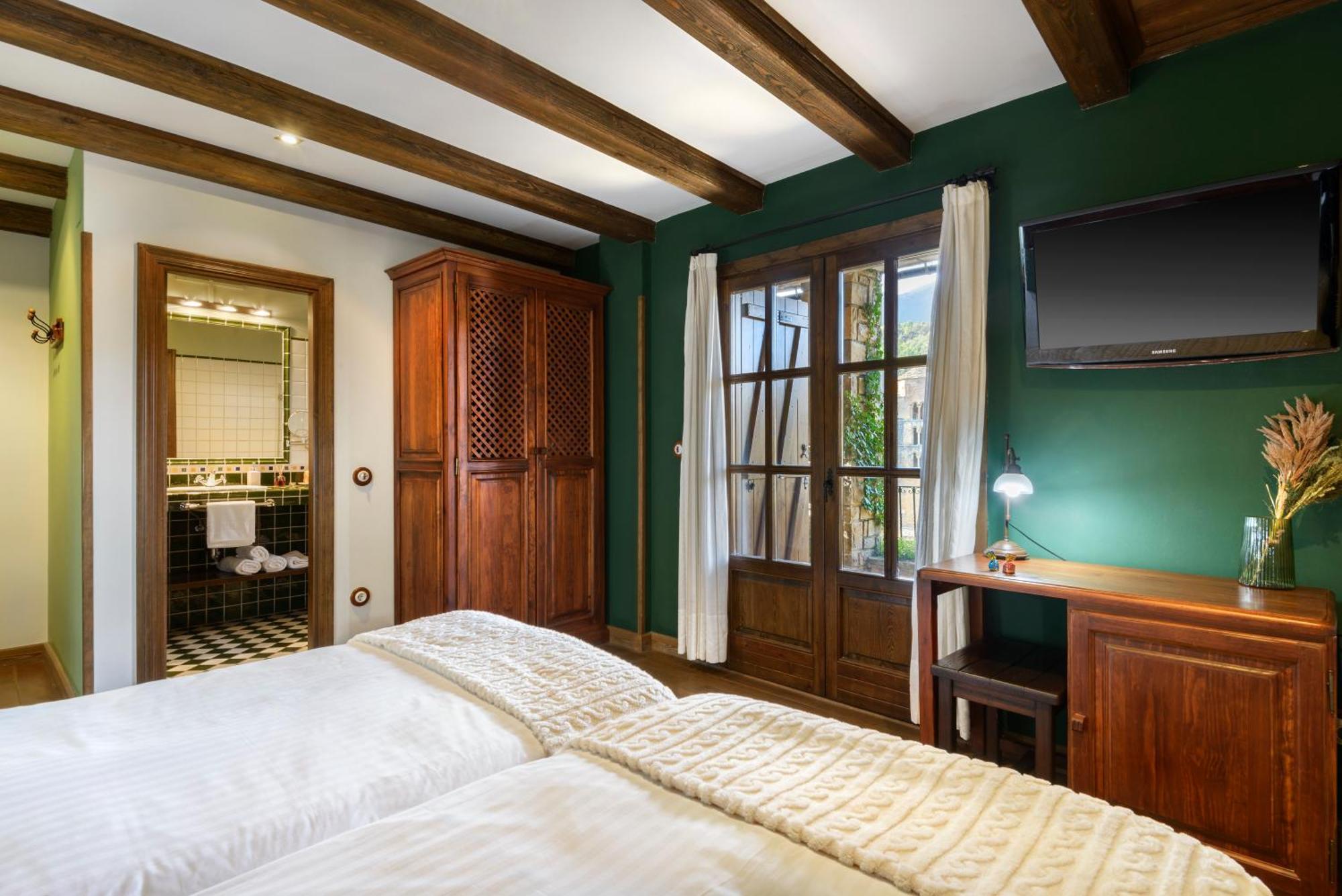 Hotel Rural El Mirador De Los Pirineos Santa Cruz de la Serós المظهر الخارجي الصورة