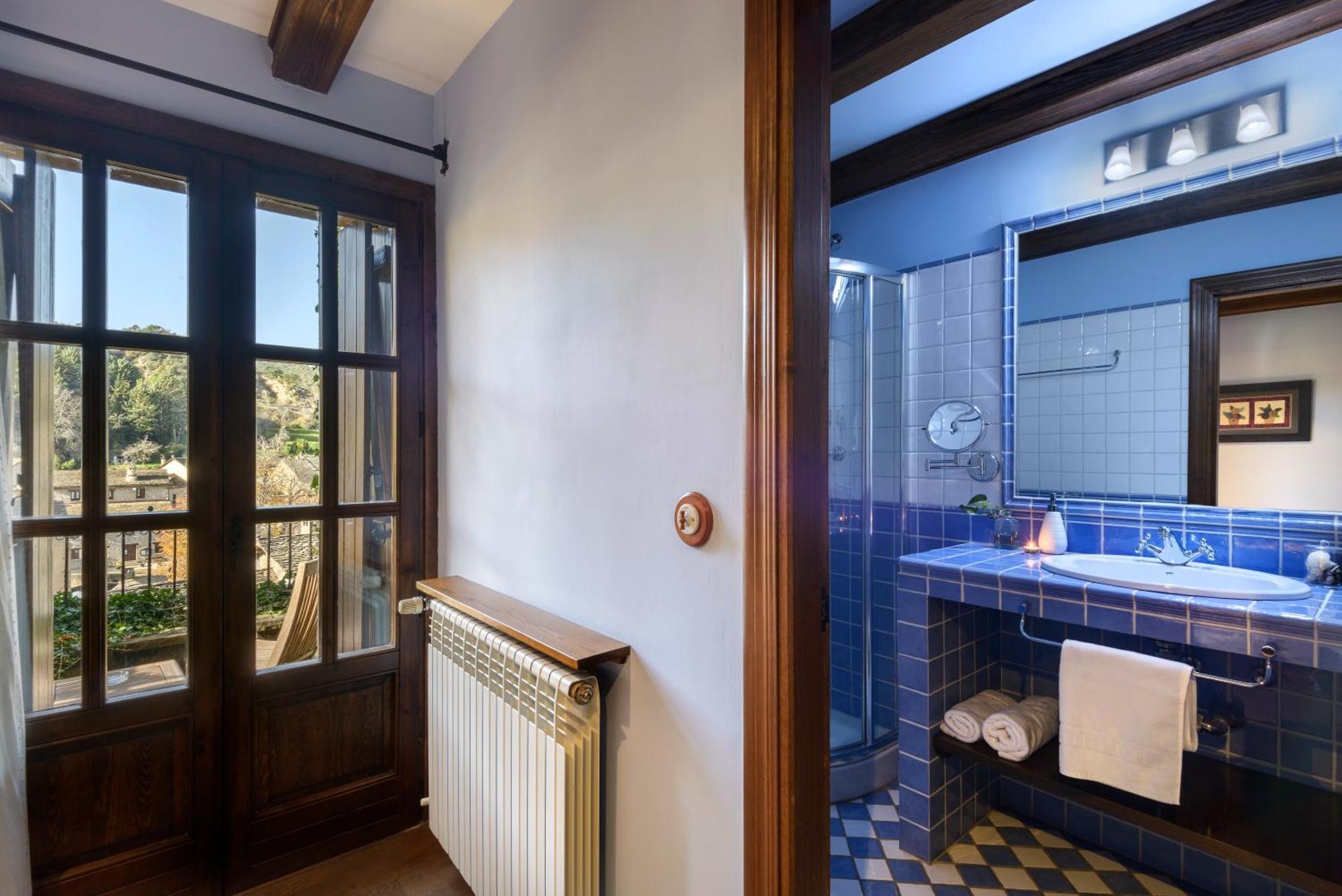 Hotel Rural El Mirador De Los Pirineos Santa Cruz de la Serós المظهر الخارجي الصورة
