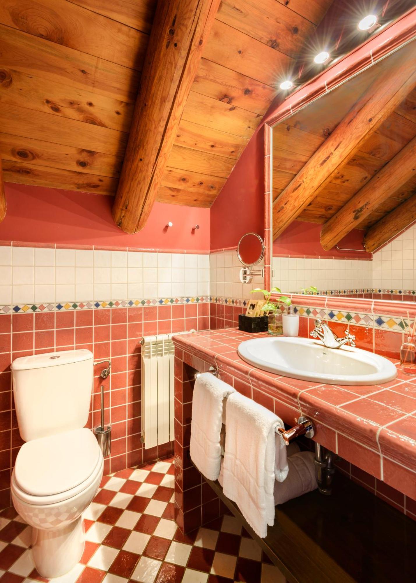 Hotel Rural El Mirador De Los Pirineos Santa Cruz de la Serós المظهر الخارجي الصورة
