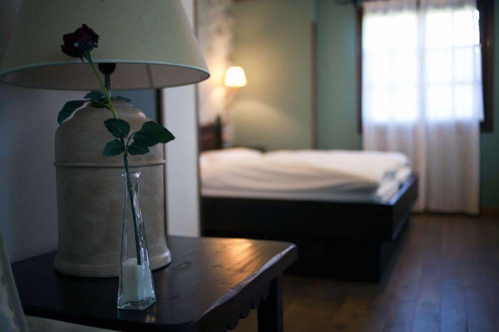 Hotel Rural El Mirador De Los Pirineos Santa Cruz de la Serós المظهر الخارجي الصورة